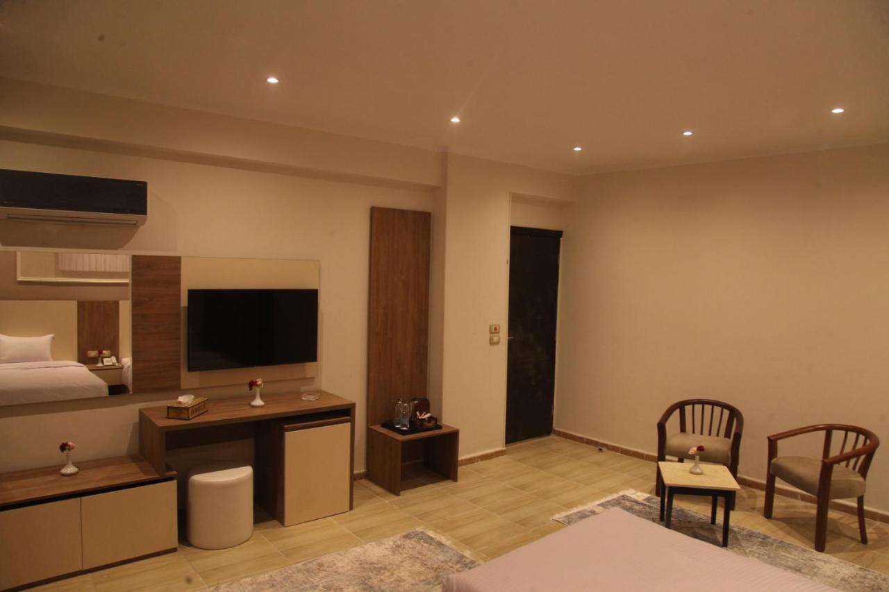 Jewel Assiut Hotel Luaran gambar